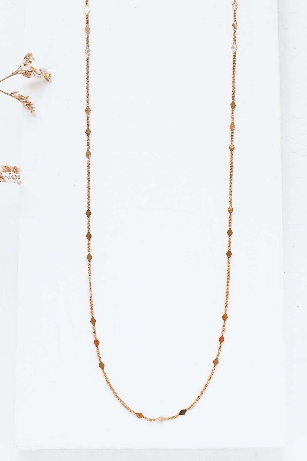 Basic Rhombus Necklace