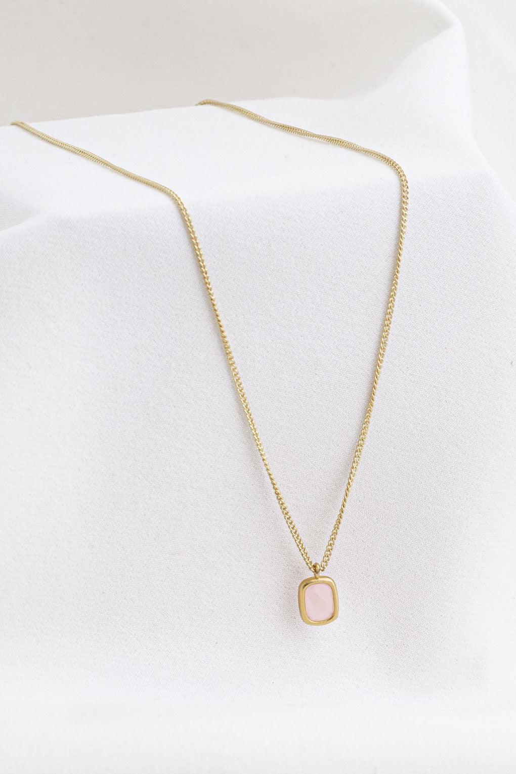 Vika Necklace