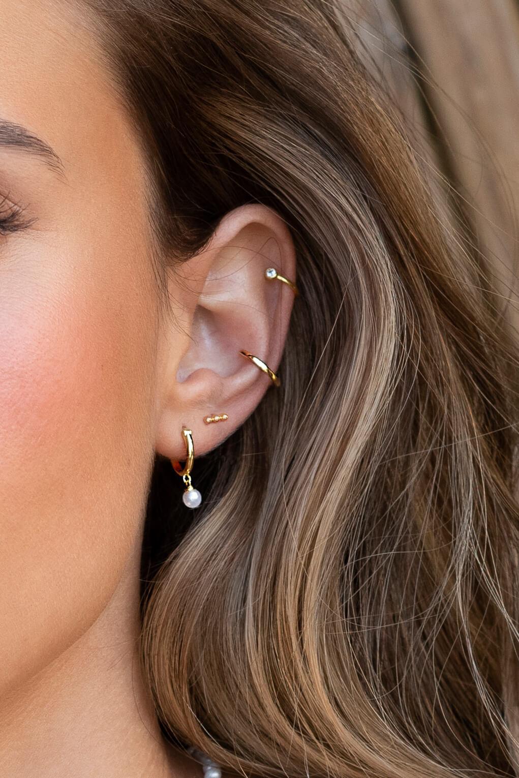 Pearl Earring