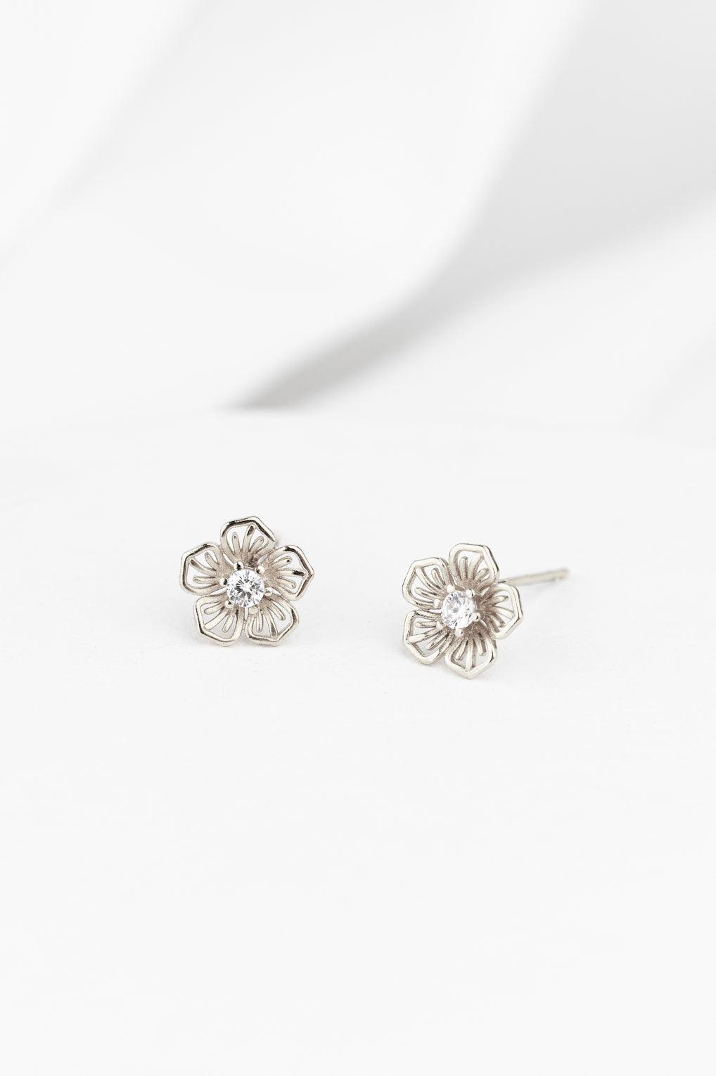 Giselle Earrings Gold