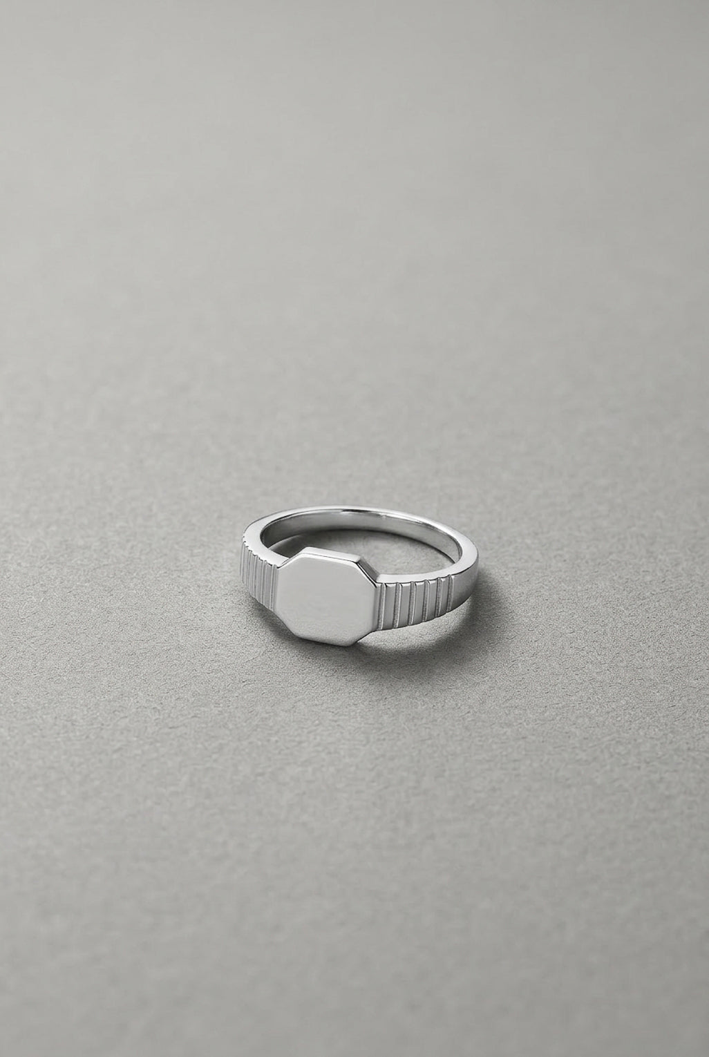 Striped signet ring for men