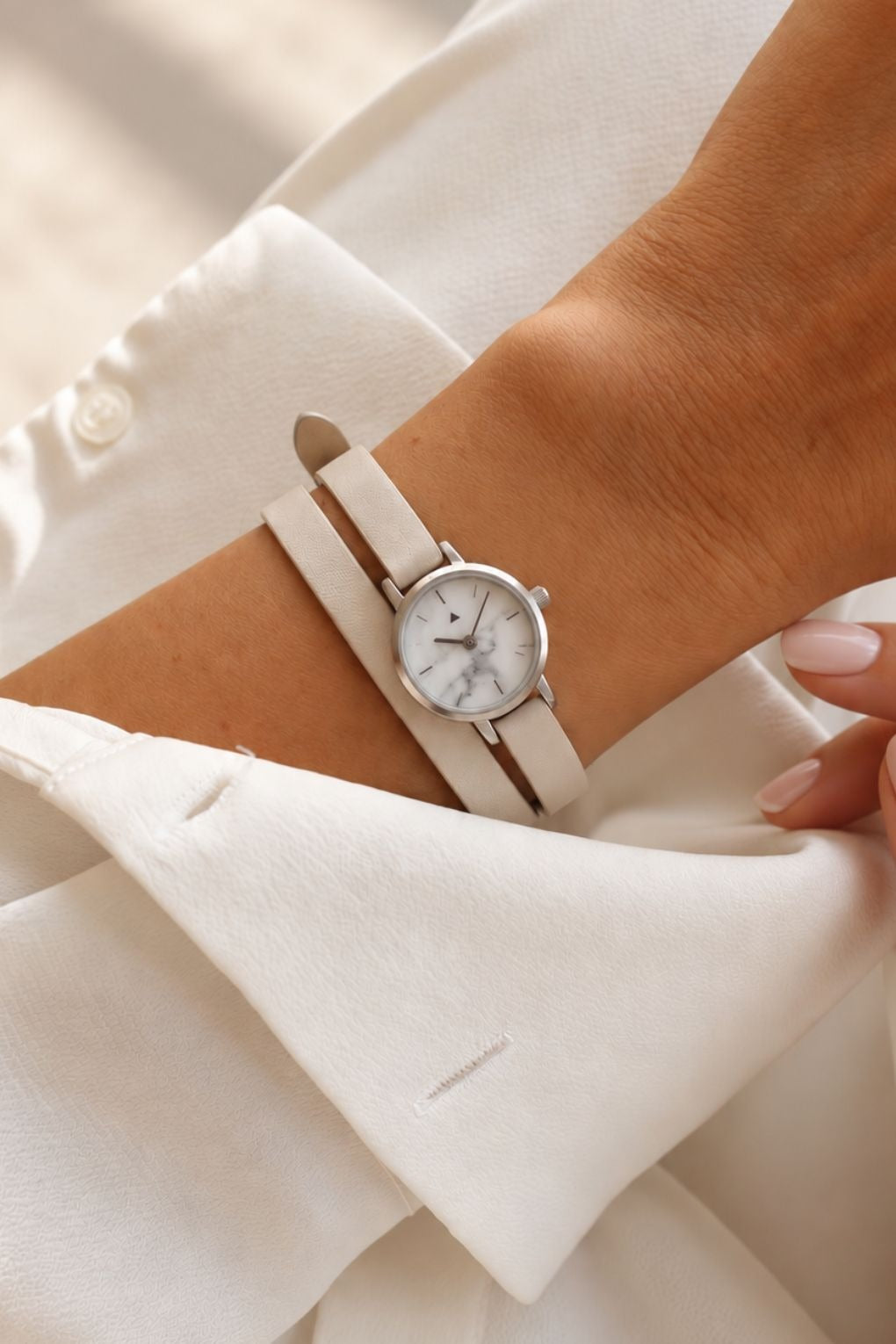 22 mm silver watch in marble