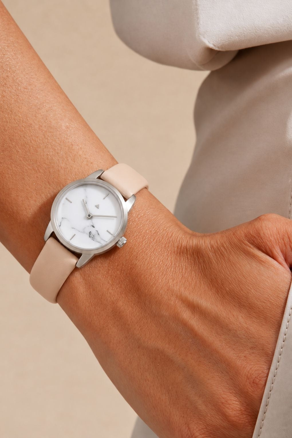 25 mm silver watch in marble