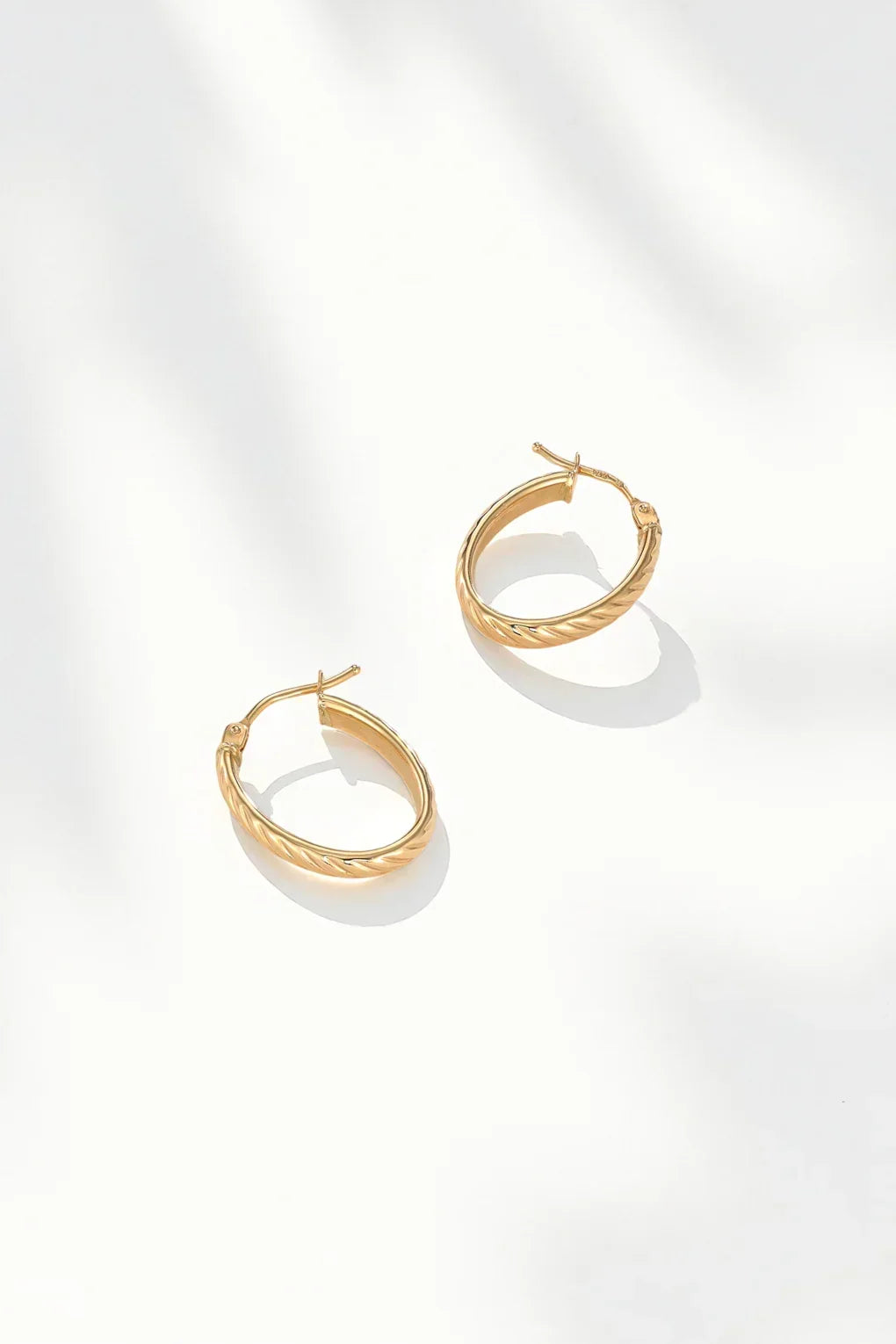 Evie Earrings in 14K gold