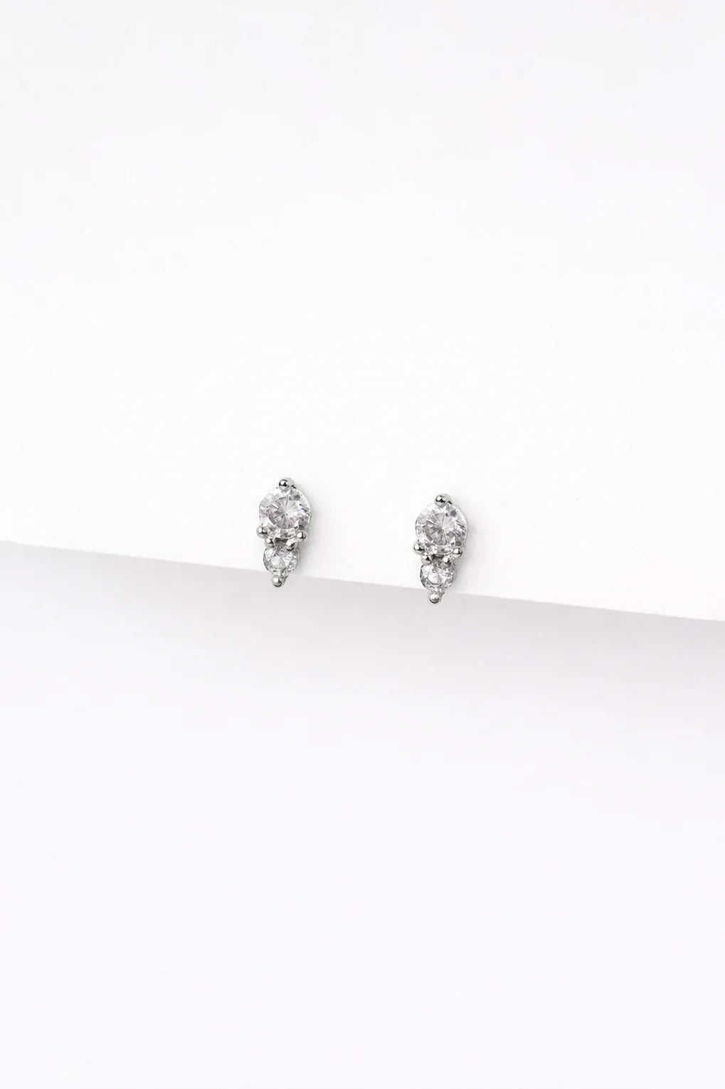 Lola earrings in 14K gold