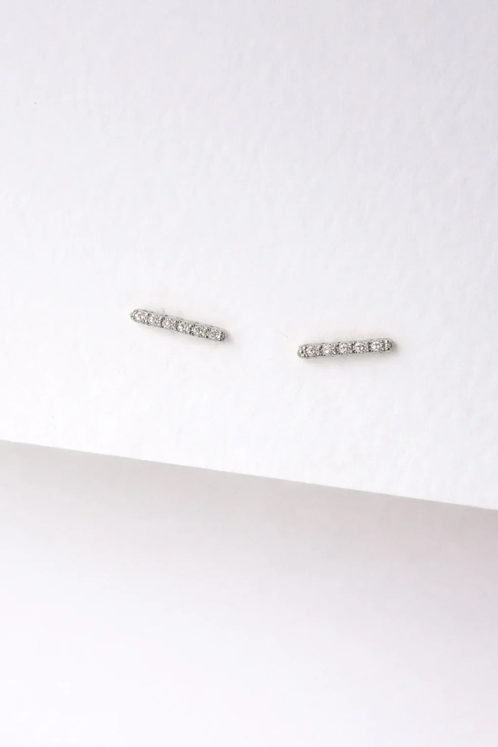 Tom post earrings in 14K gold