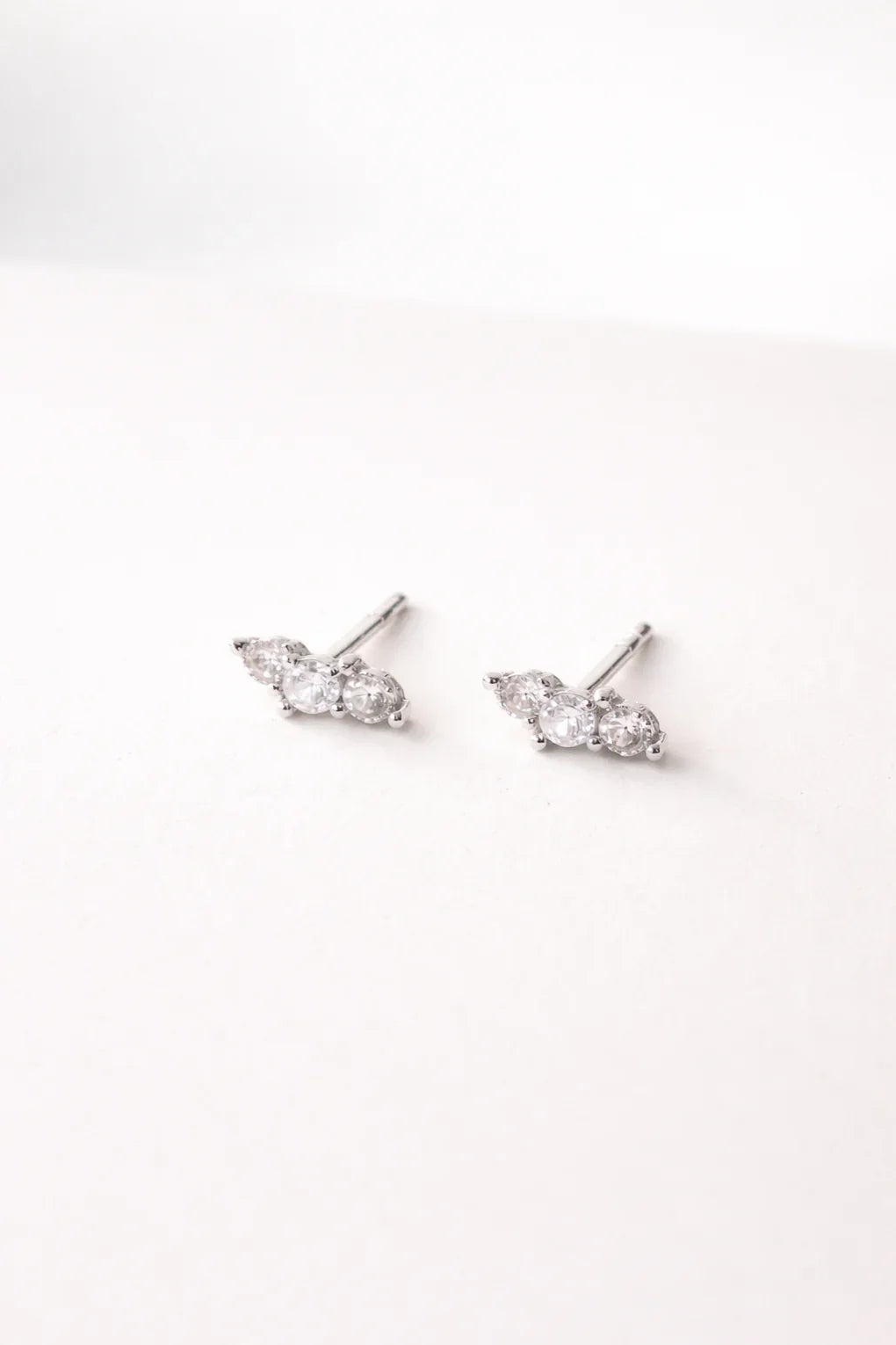 Zen post earrings in 14K gold