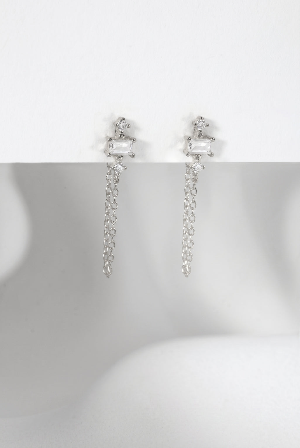 Salma earrings in 14K gold