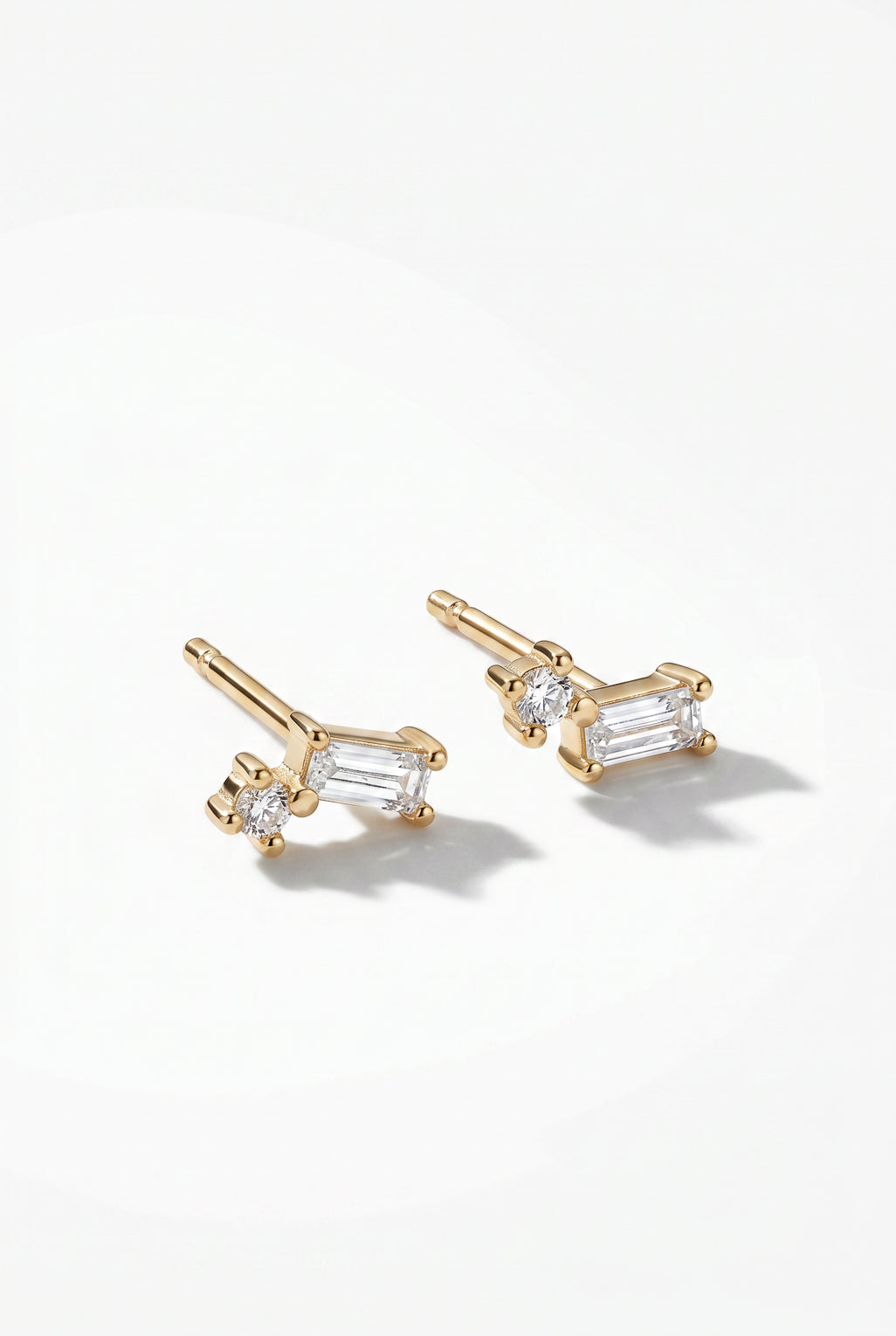 Salma post earrings in 14K gold