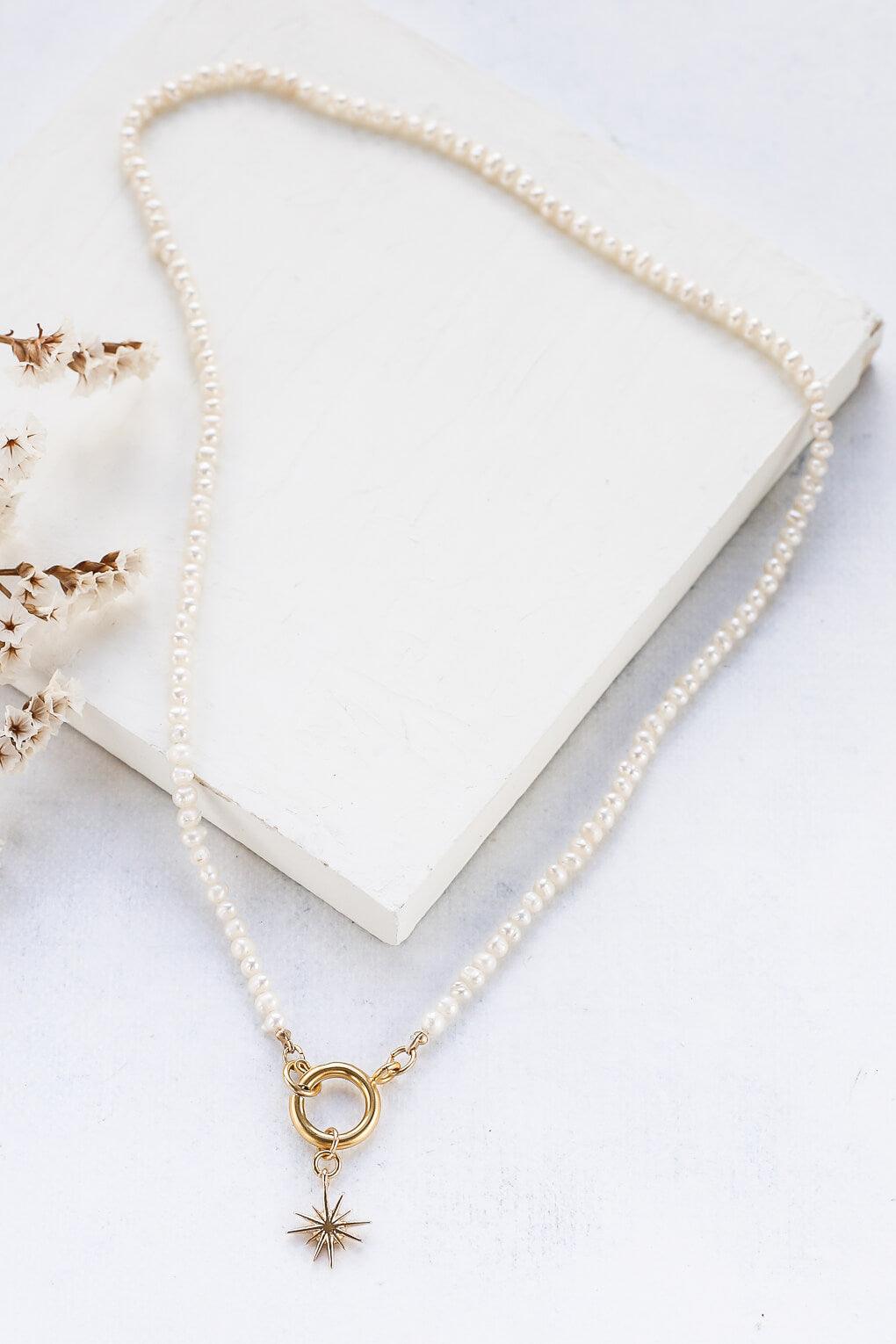 Pearl Necklace with replaceable pendants