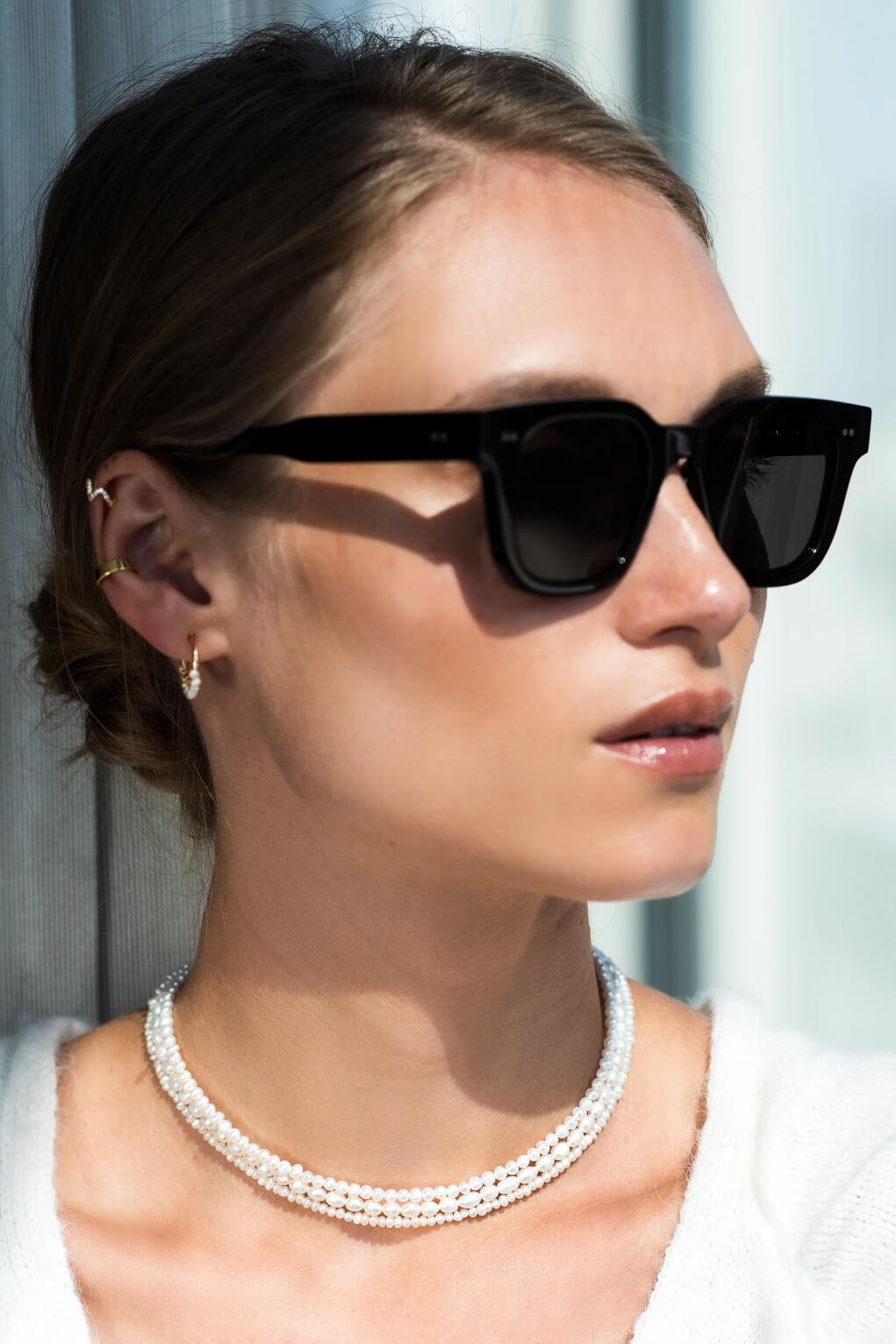 Basic Pearl Necklace