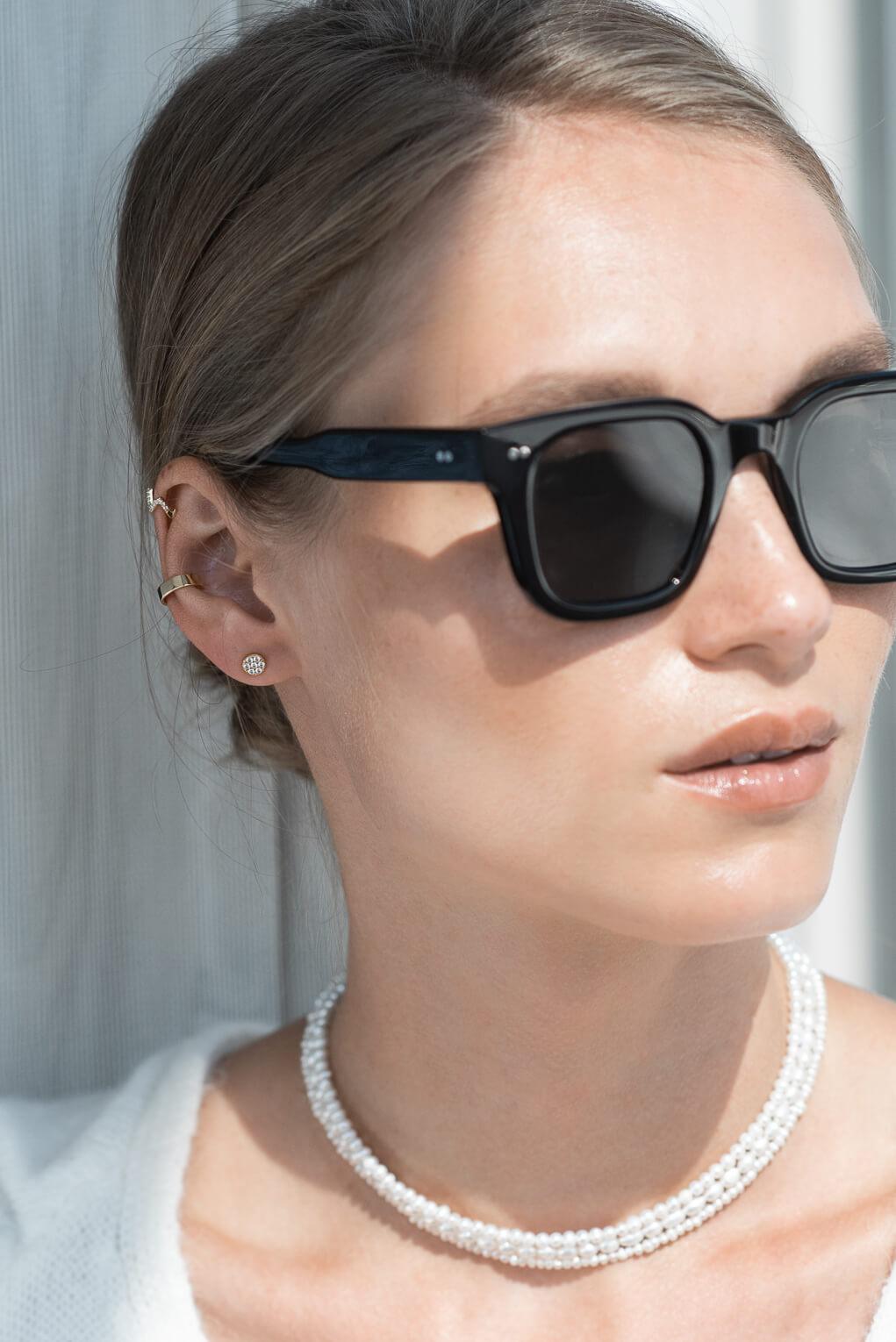 Basic Pearl Necklace