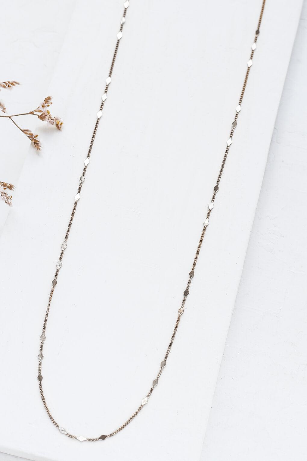 Basic Rhombus Necklace