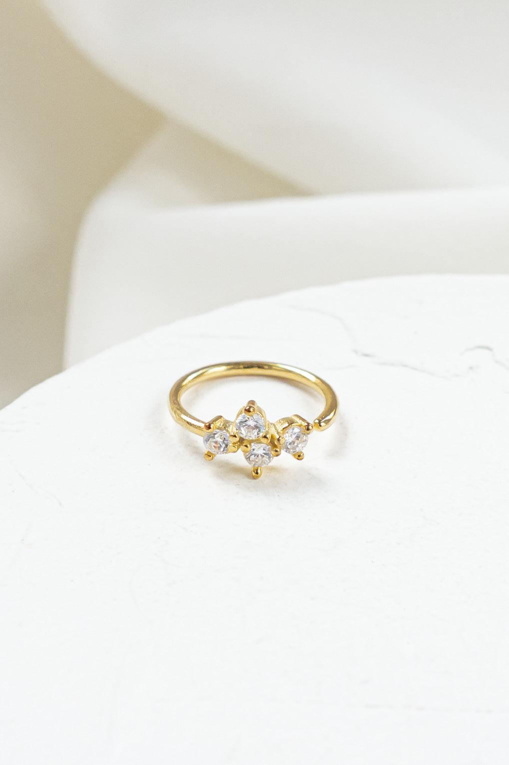 Serena Piercing Earring