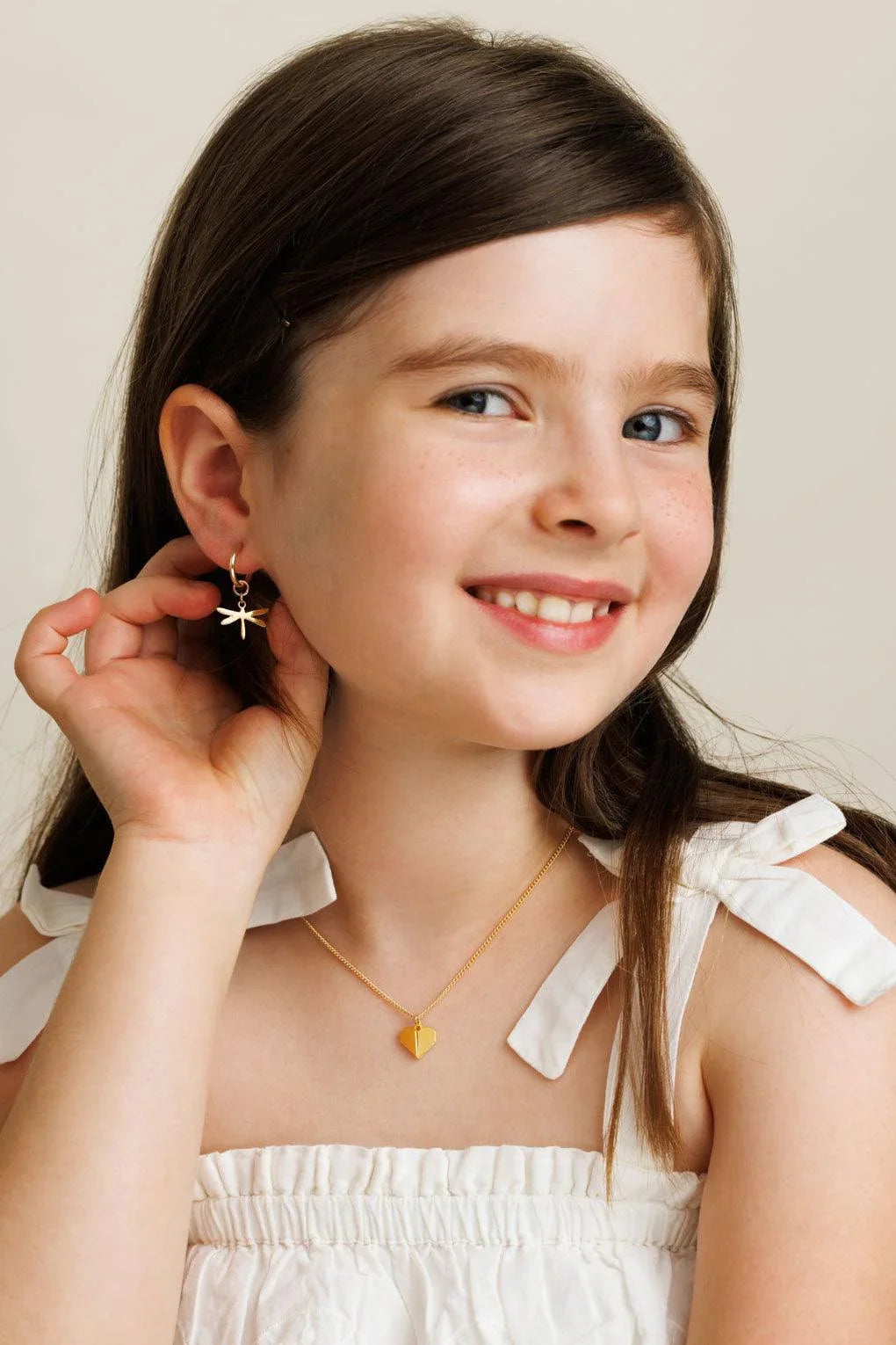 Earring set for girls with 3 replaceable pendants