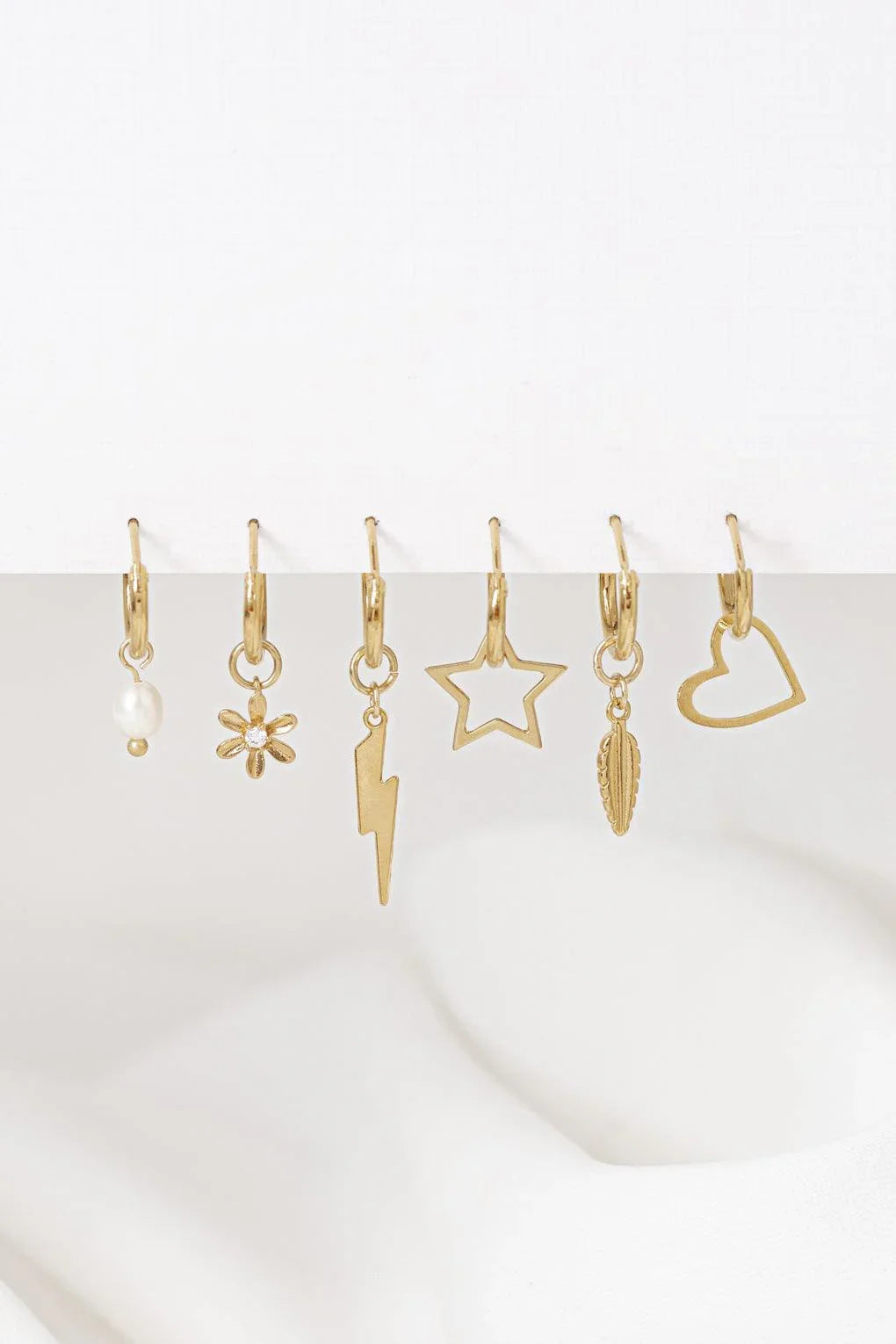 Earring set for girls with 3 replaceable pendants