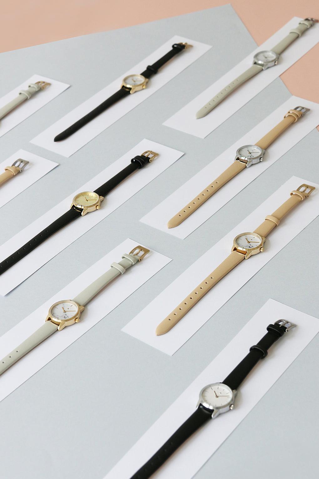 25 mm watch in gold