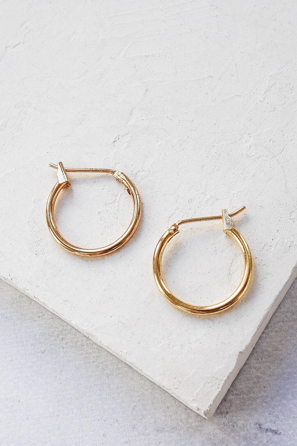 18 mm hoop earrings
