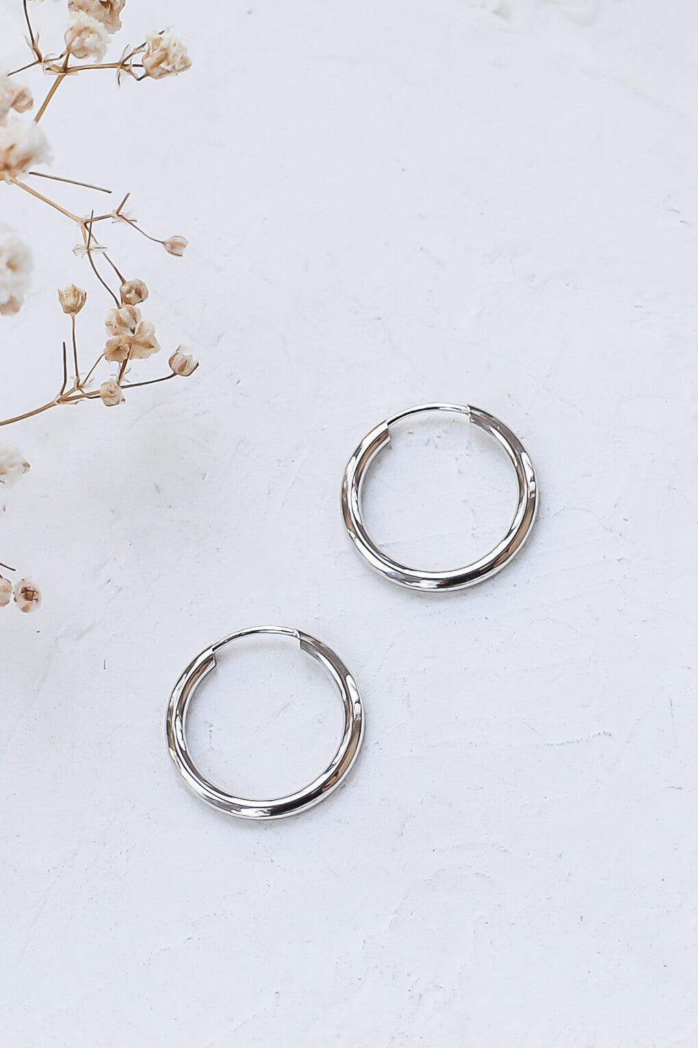 Gemma-Earrings-in-14K-gold-White-Gold