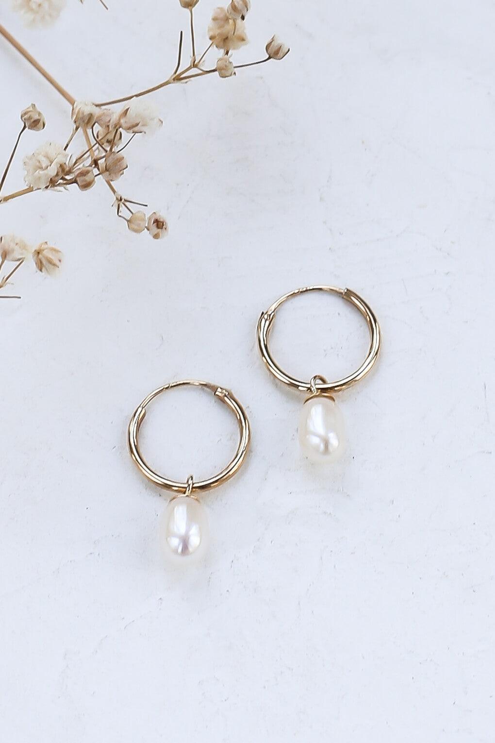 Julie Earrings in 14K gold