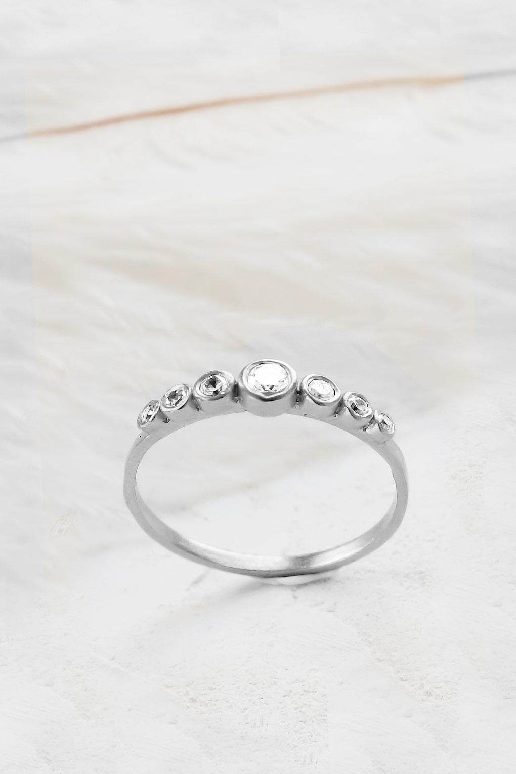 14K Gold 7 DIAMONDS RING