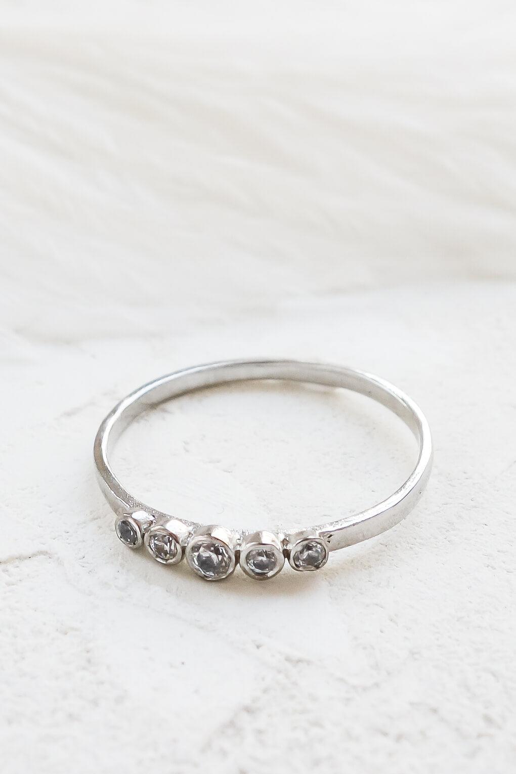 14K Gold 5 Diamonds Ring