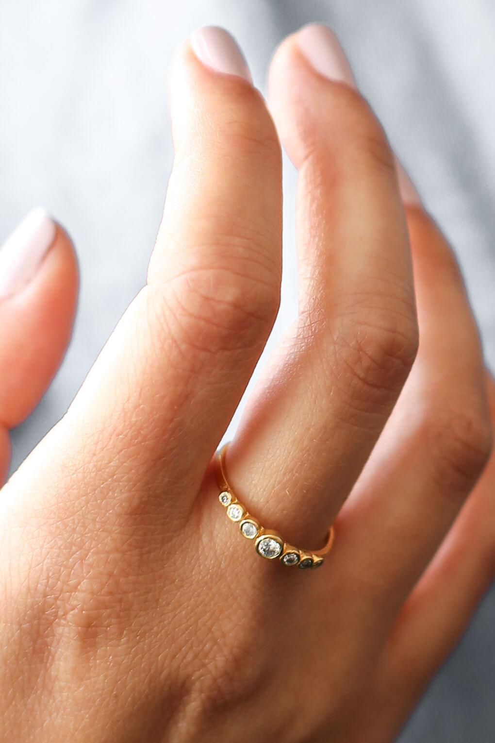 14K Gold 7 DIAMONDS RING