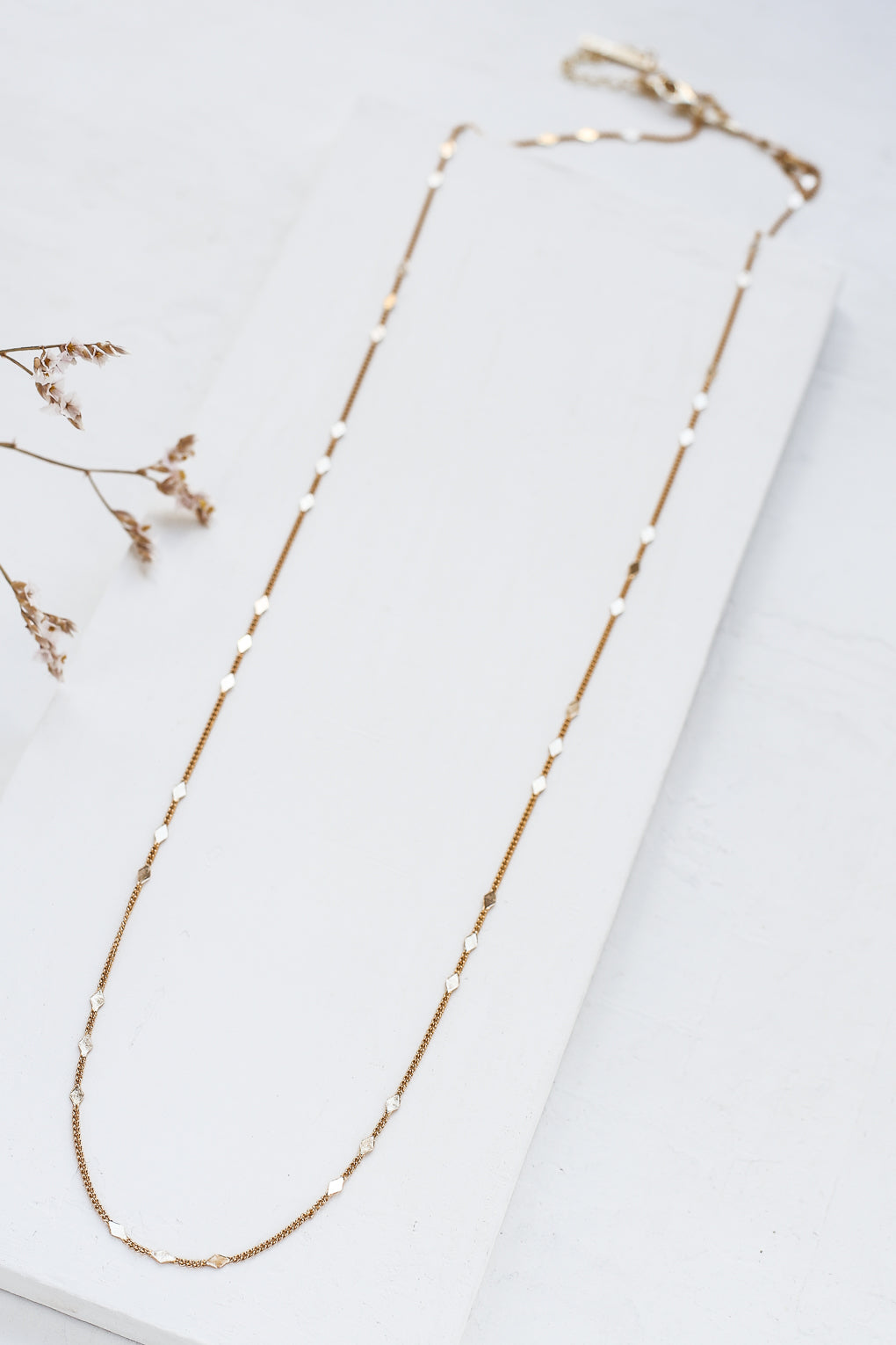 Basic Rhombus Necklace