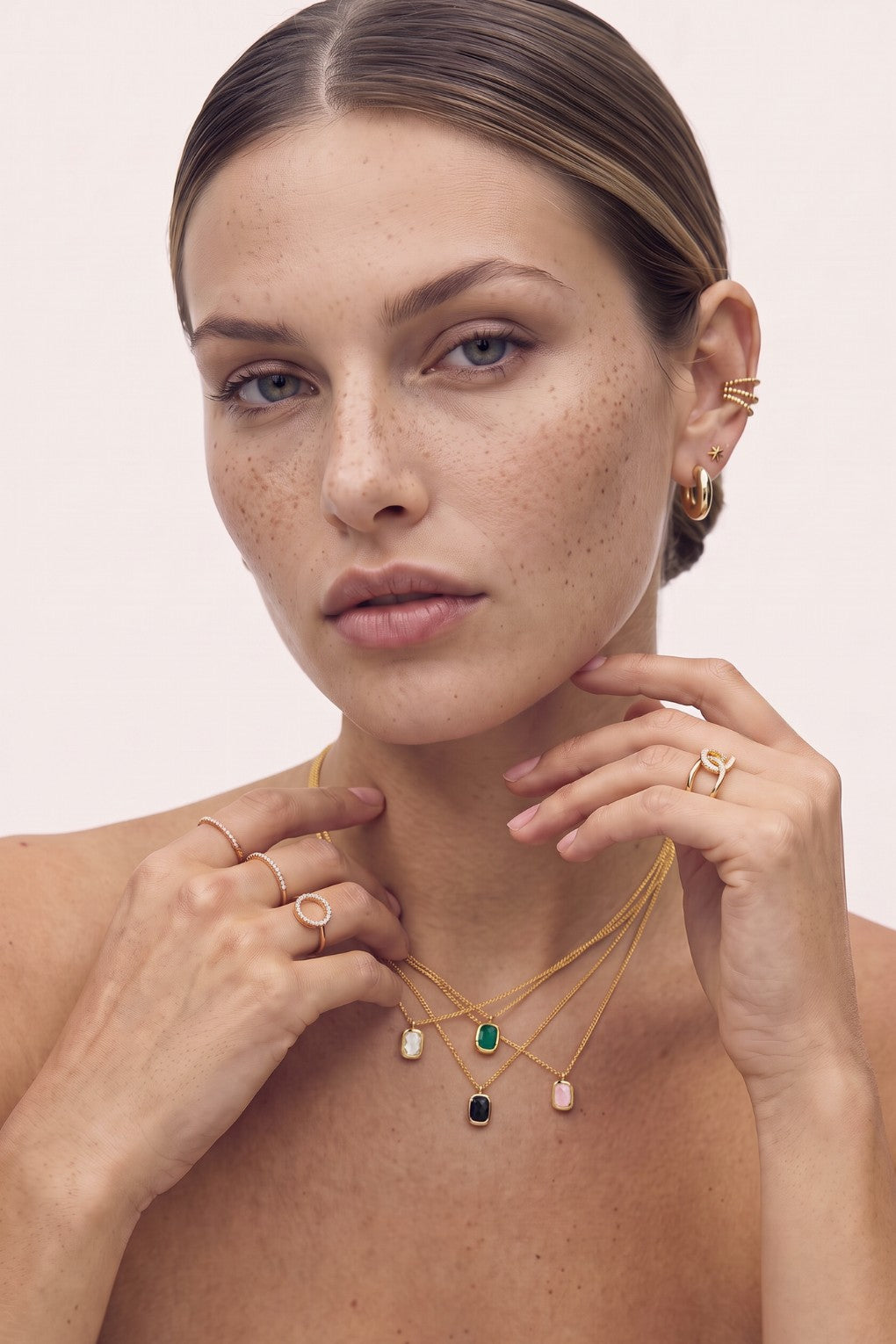 Vika Necklace