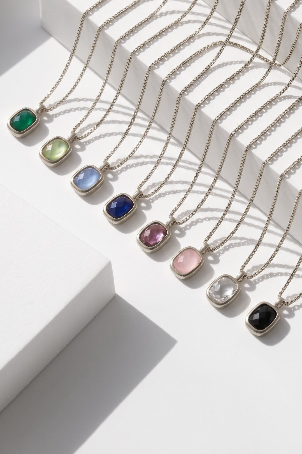 Vika Necklace