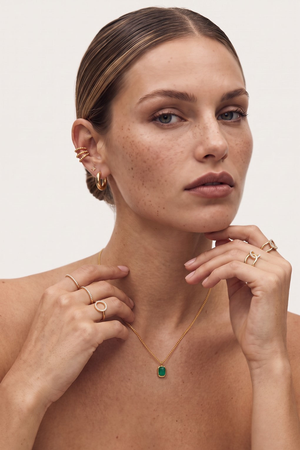 Vika Necklace