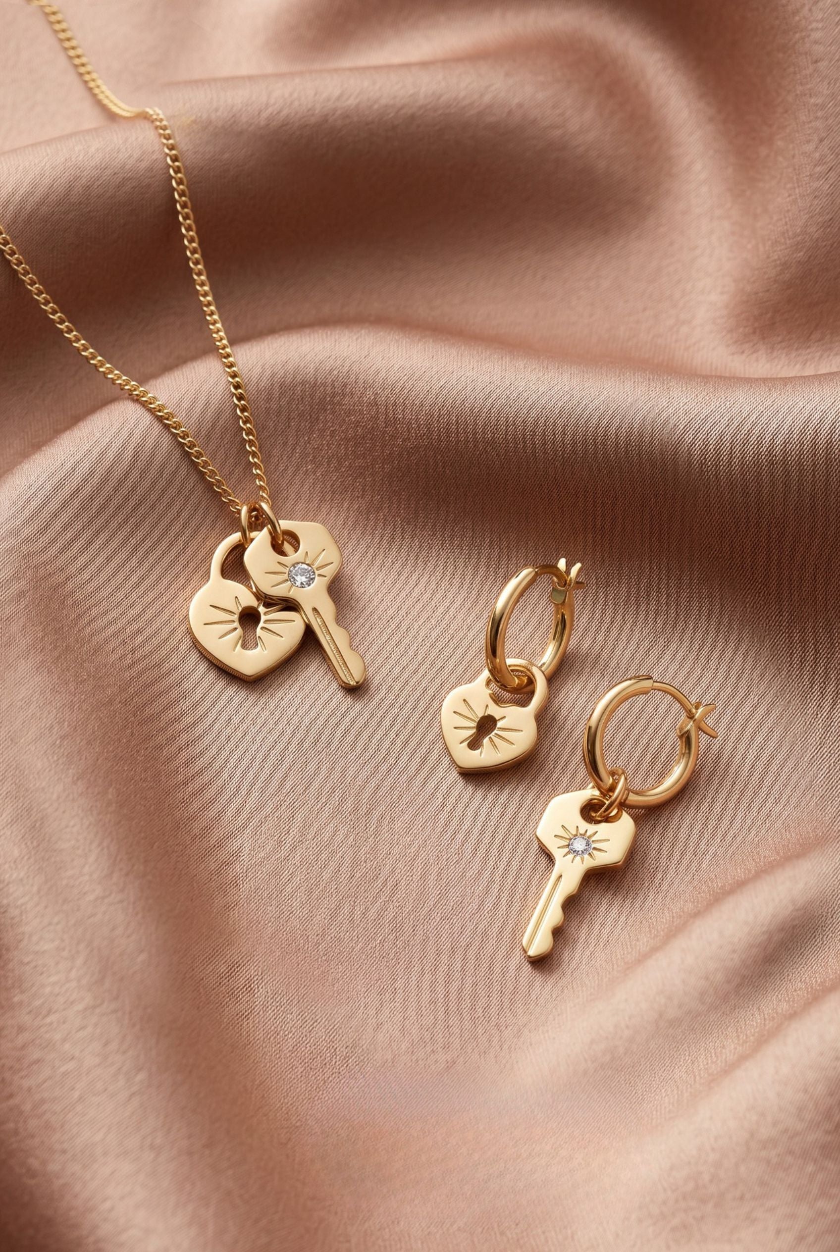 lock & key Necklace