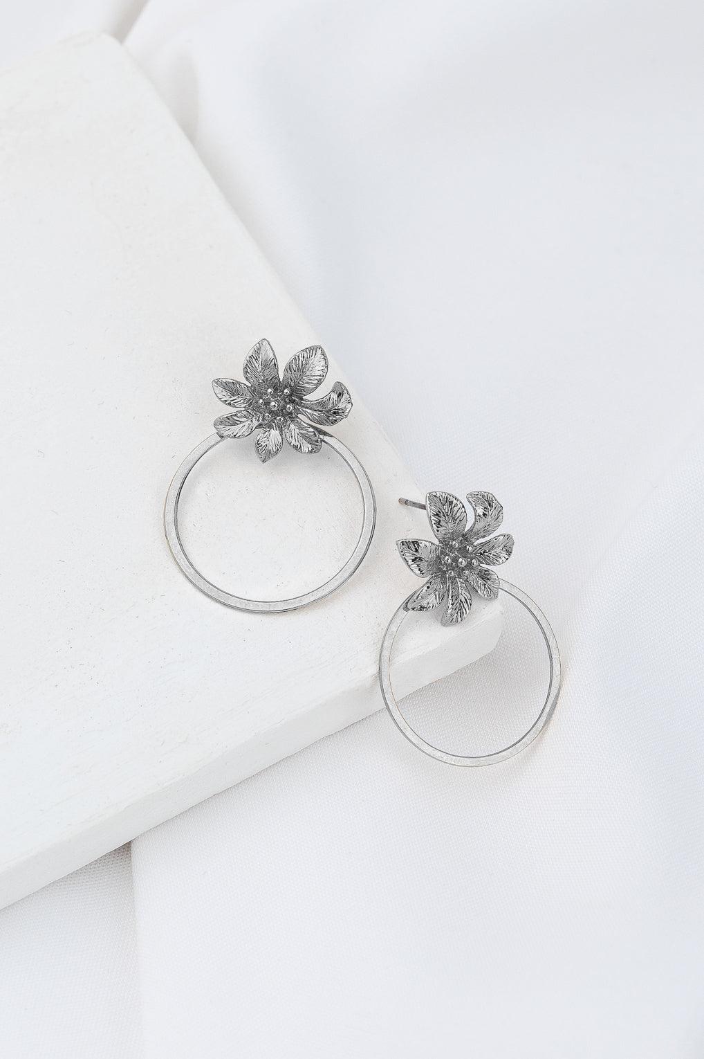 Helena Earrings Gold