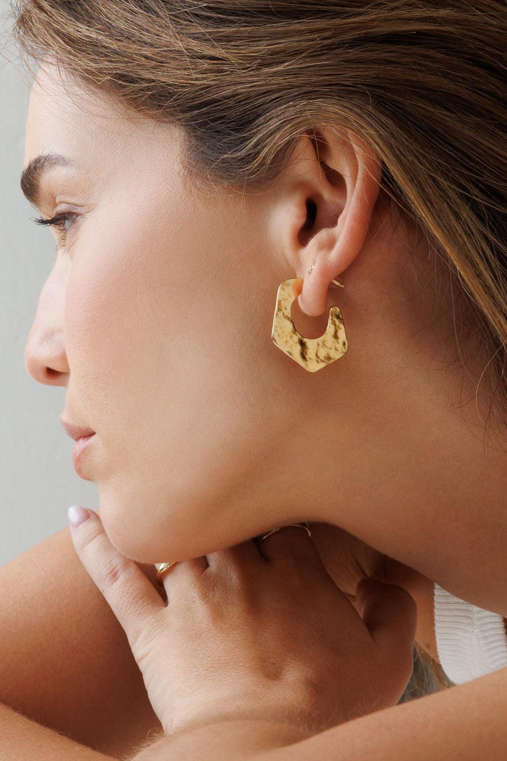 Ira Earrings Gold