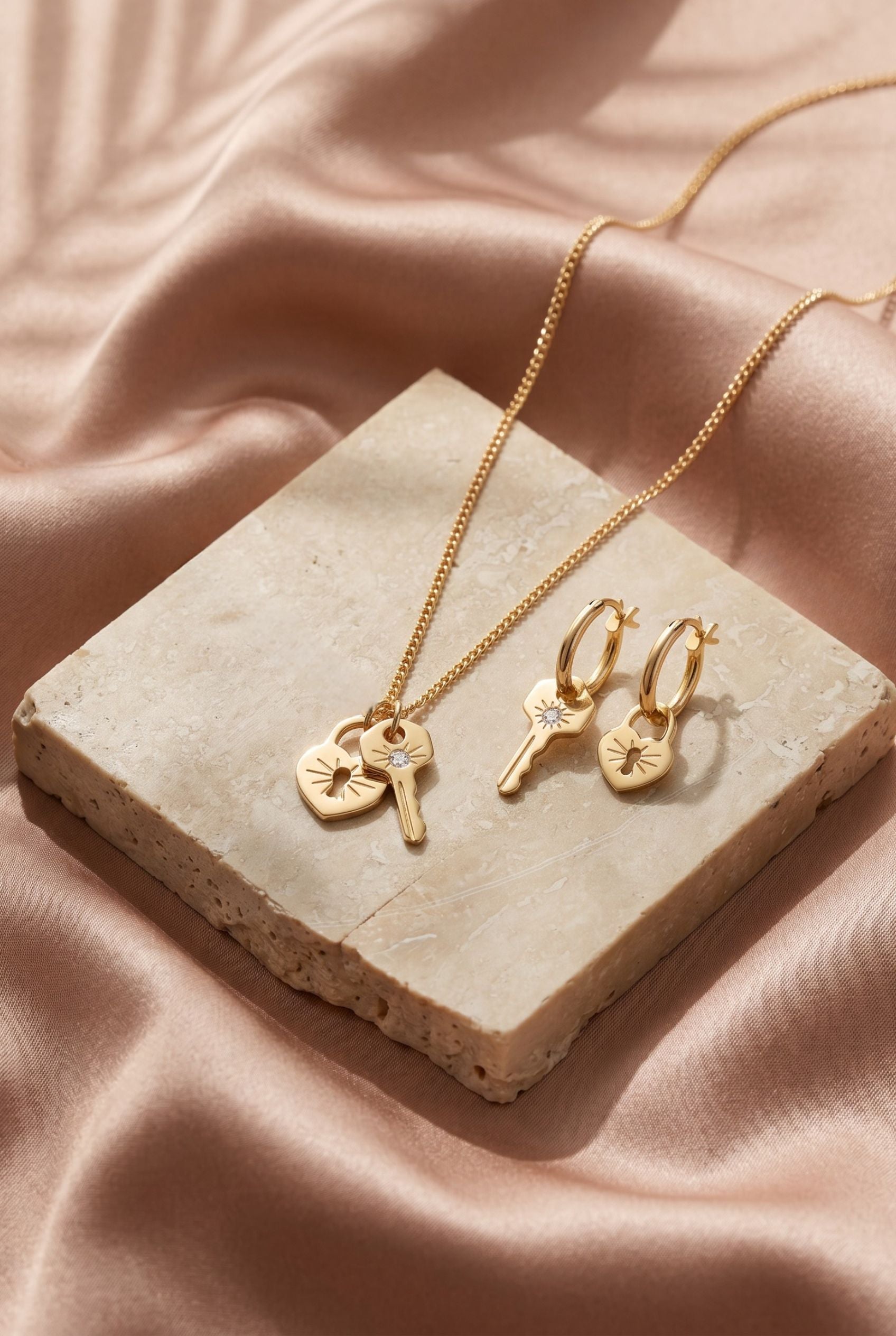 lock & key Earrings