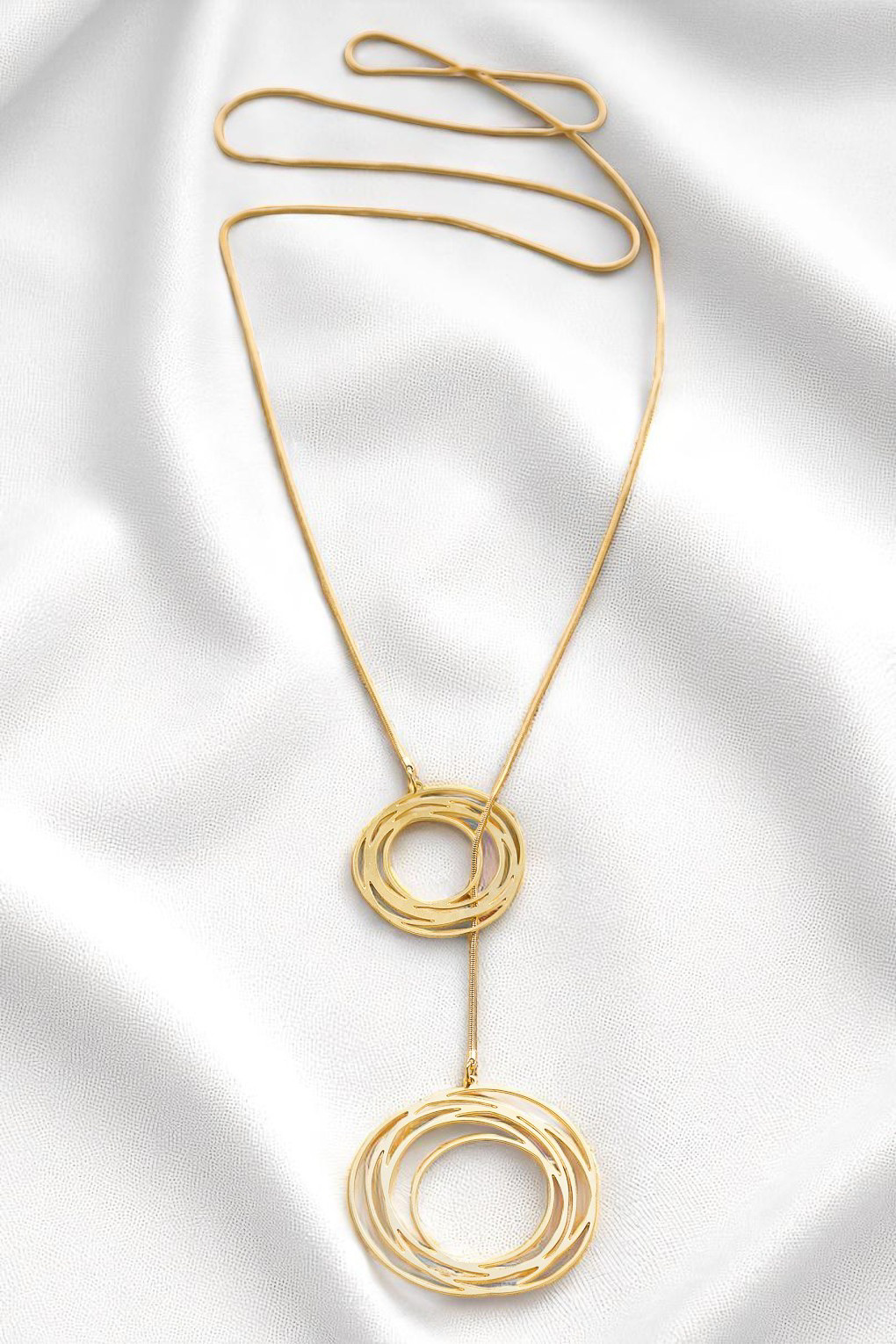 Turbulence Necklace