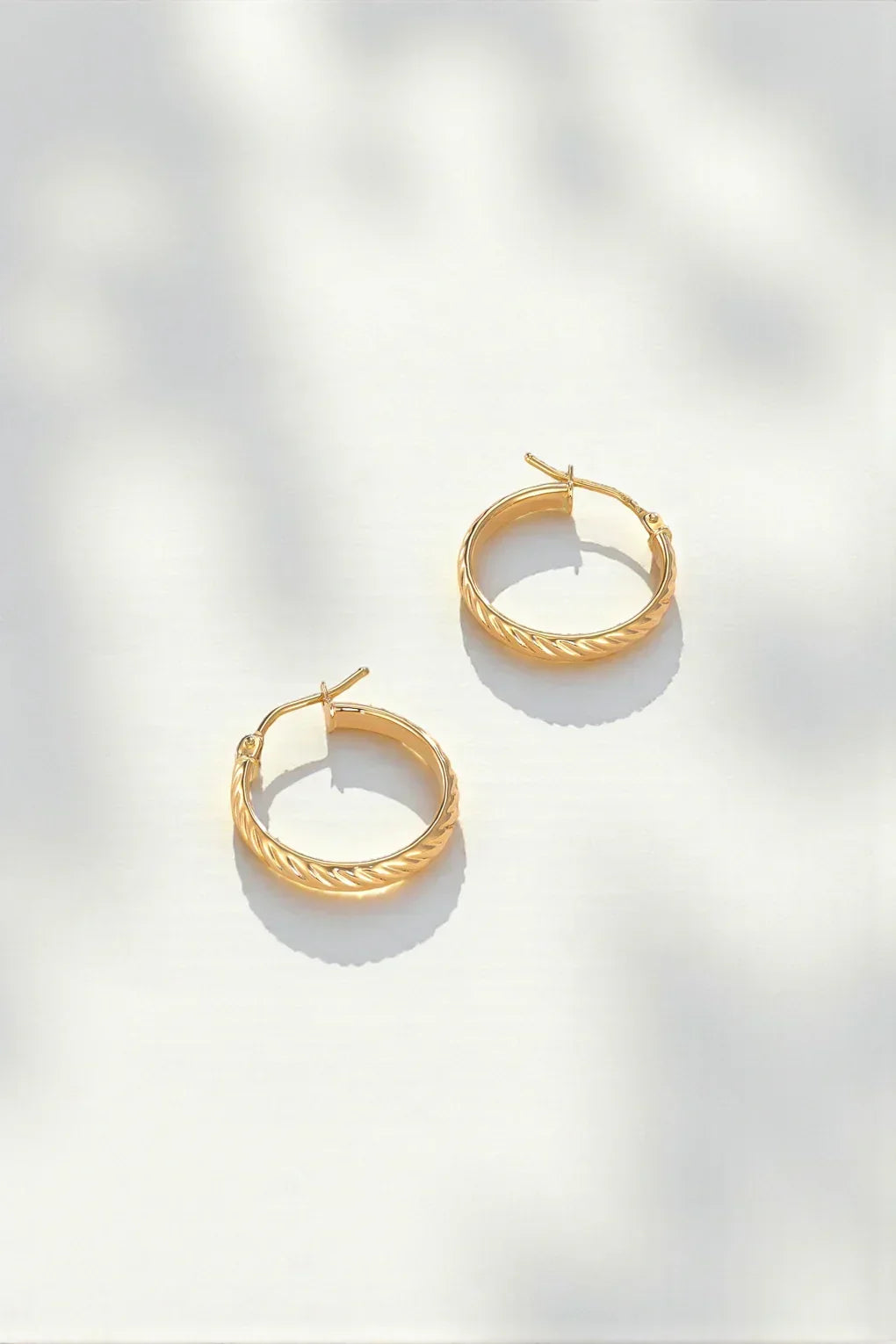 Anna Earrings in 14K gold