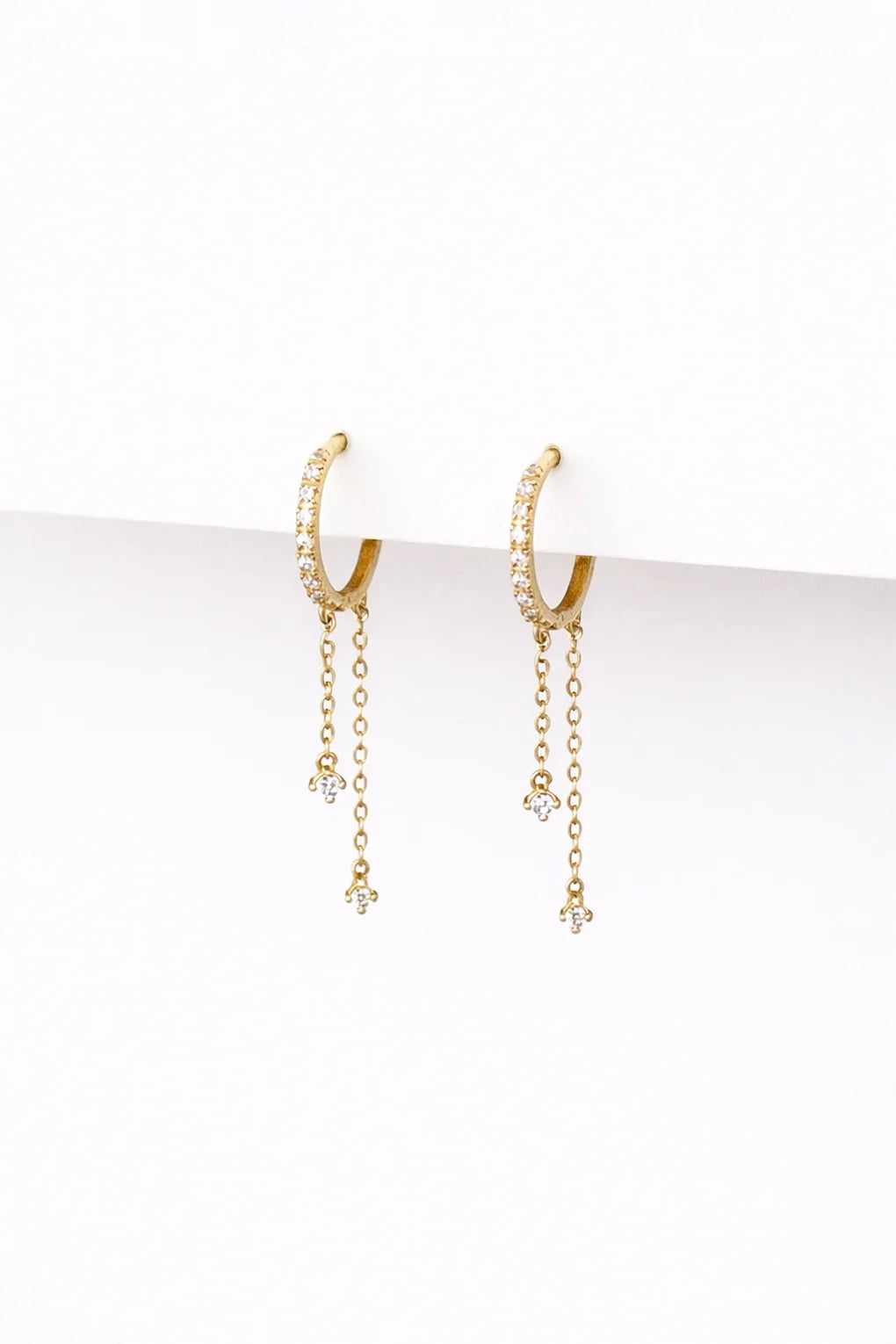 Midnight earring in 14K gold