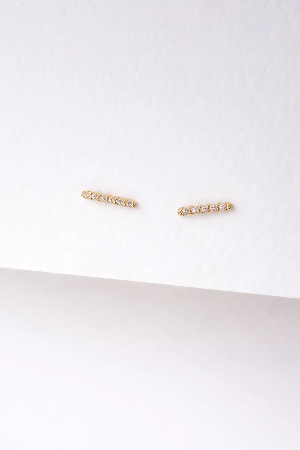 Tom post earrings in 14K gold