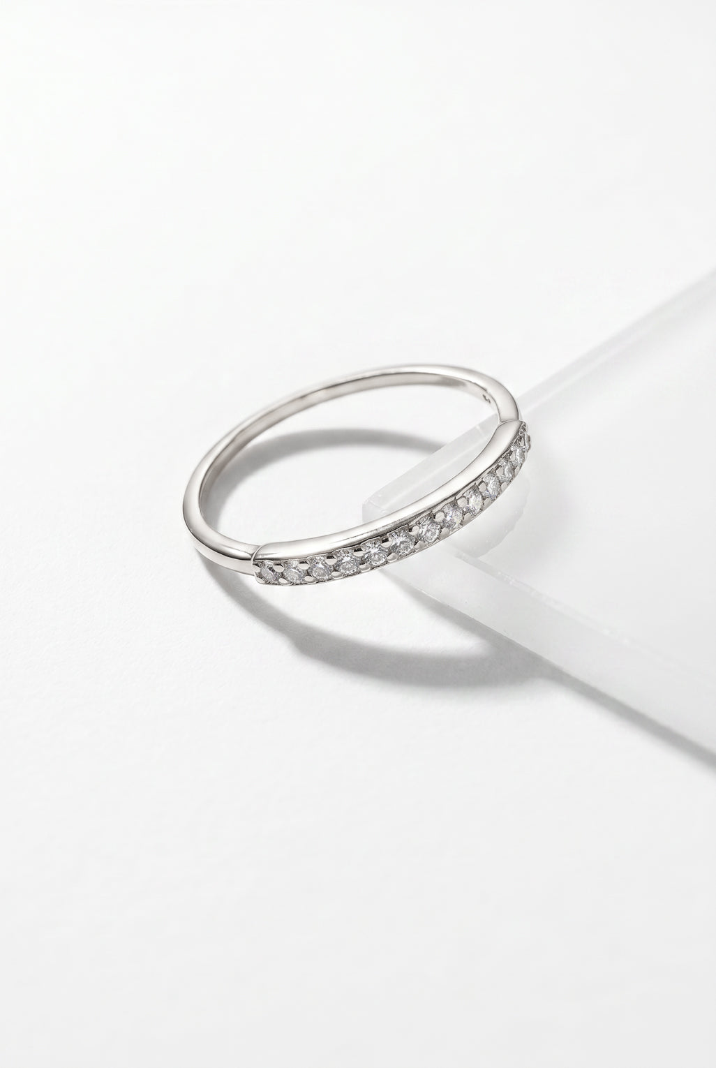 Nur ring in 14K gold and Diamonds