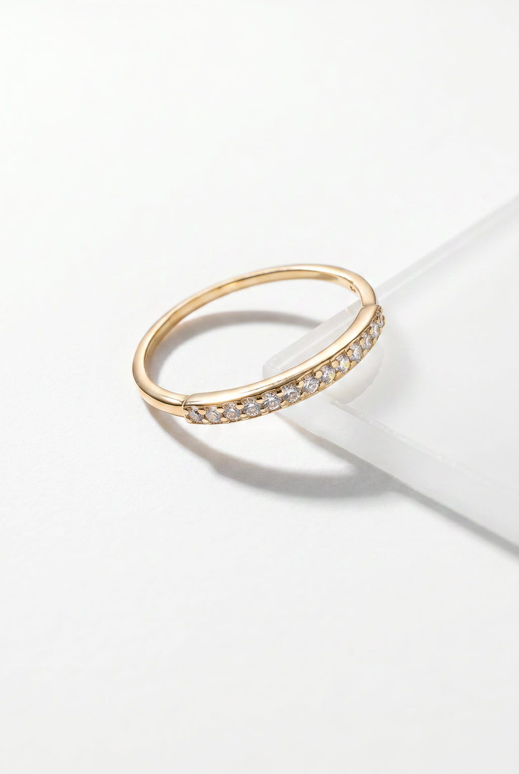 Nur ring in 14K gold and Diamonds