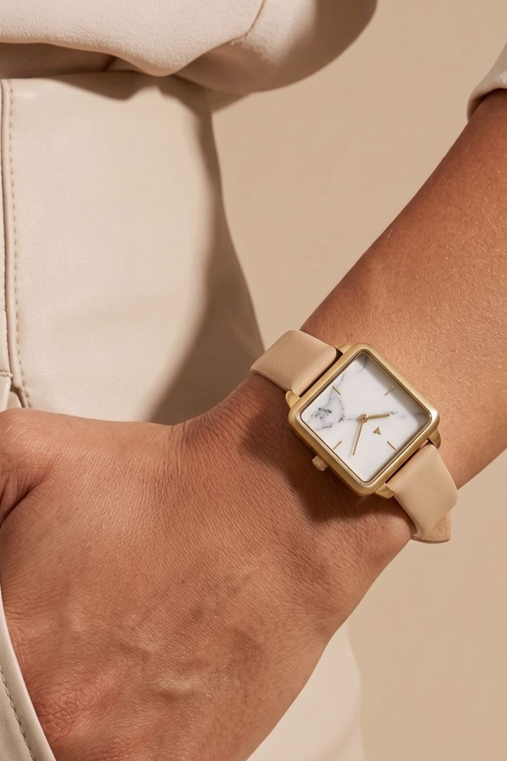 Rectangle watch in marble