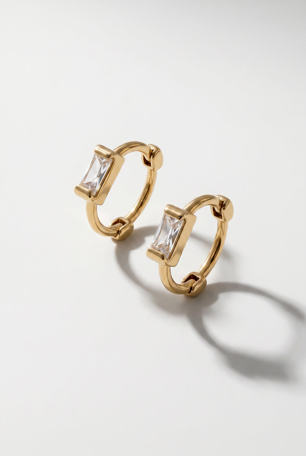 Ryan earrings in 14K gold