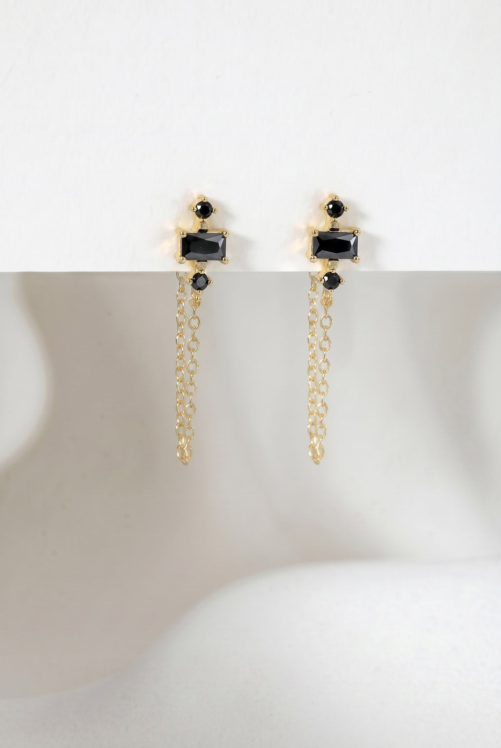 Salma earrings in 14K gold