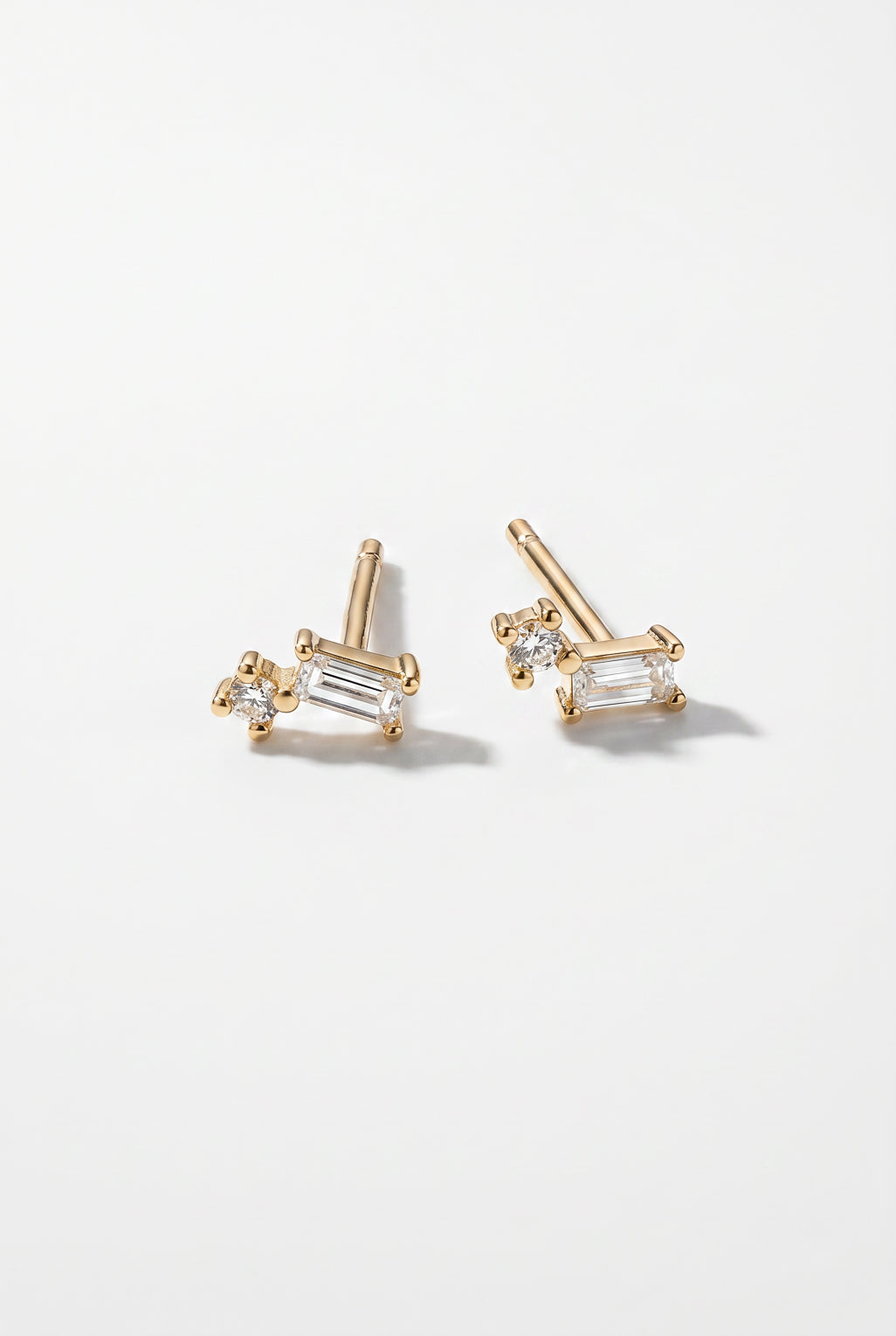Salma post earrings in 14K gold