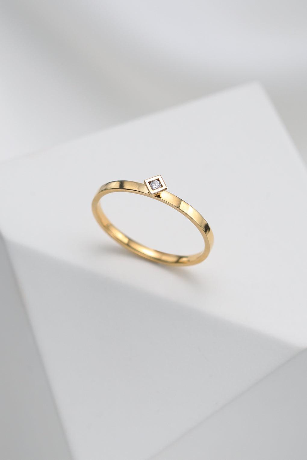 14K Gold Diamond Rhombus Ring