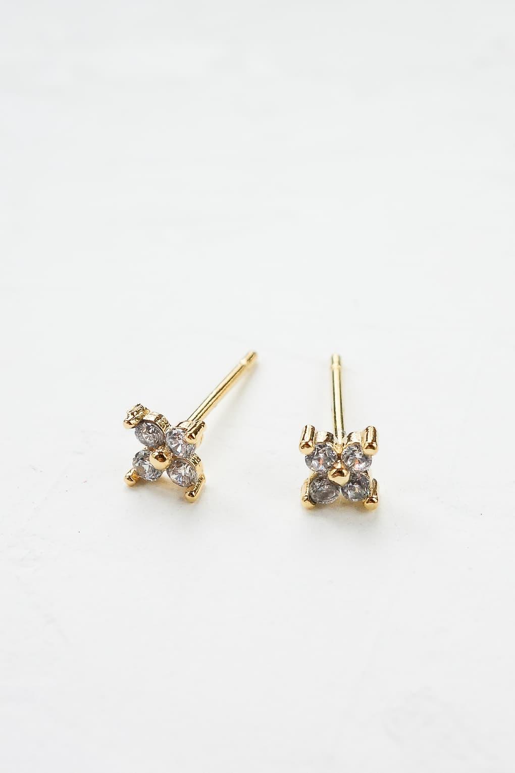 Daffodil Post Earrings