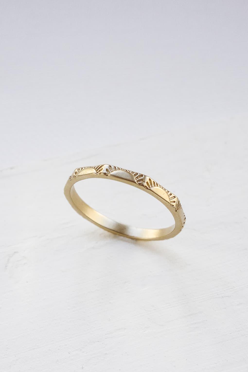 Sunny Ring