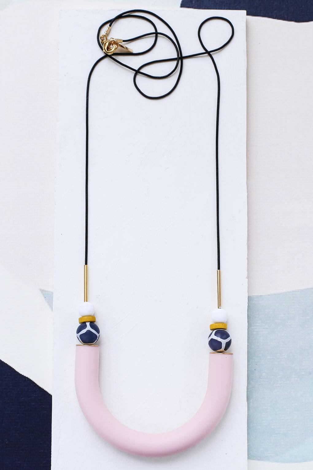 Long Pigment Necklace