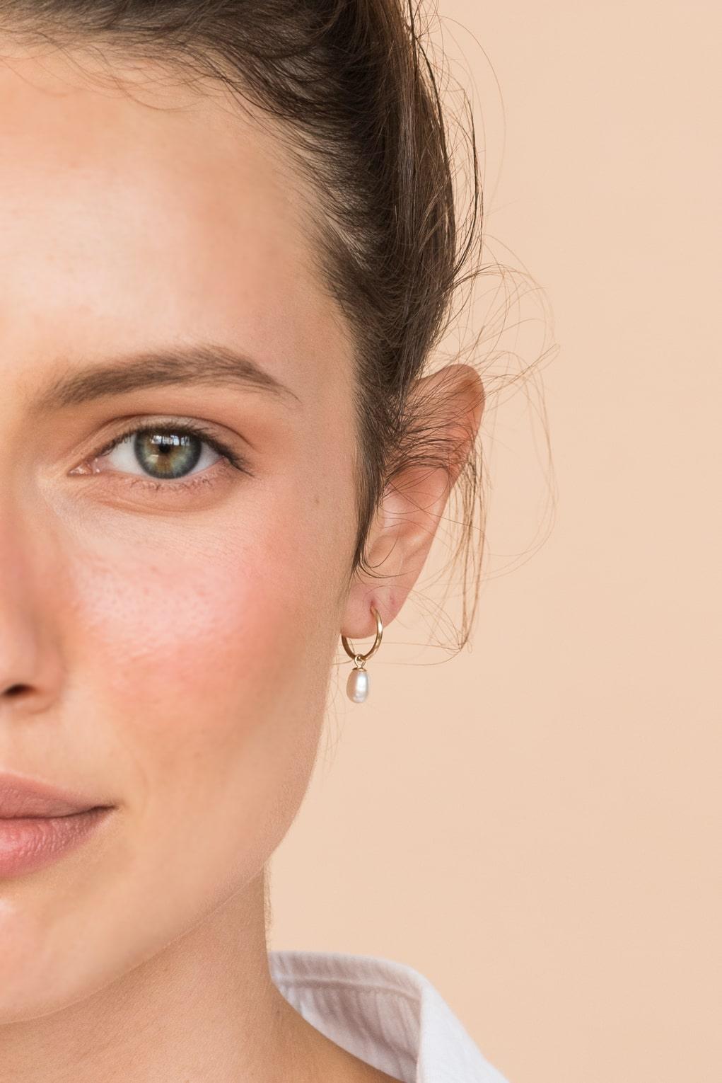 Julie Earrings in 14K gold